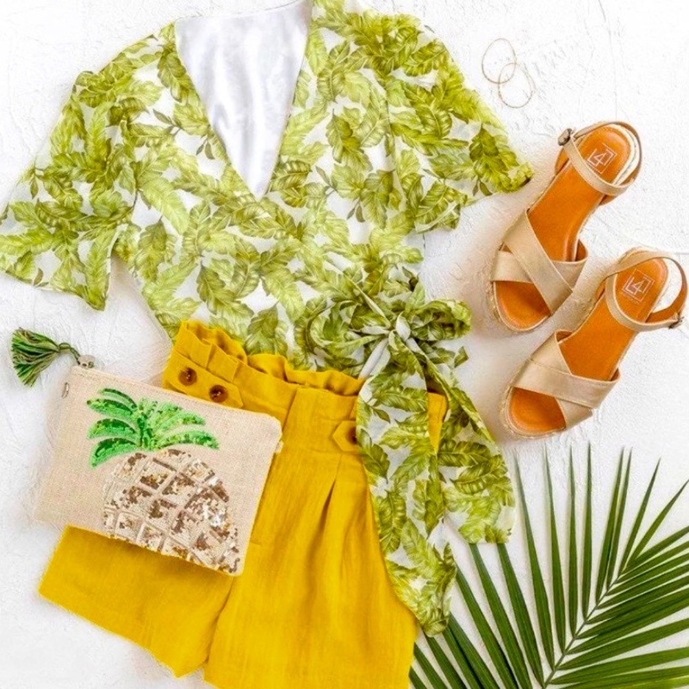 FRANCESCA'S | Kayla Kimono Wrap Blouse.